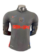 Camisola Barcelona Travis Scott Jogador - 25/26